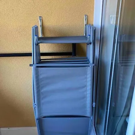Beau 2 Pieces, Magnifique Vue Et Piscine *