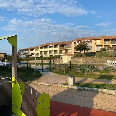 Beau 2 Pieces, Magnifique Vue Et Piscine