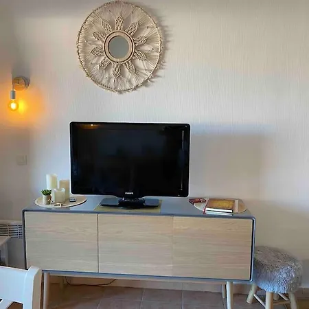 Beau 2 Pieces, Magnifique Vue Et Piscine Apartment *