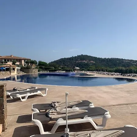 Beau 2 Pieces, Magnifique Vue Et Piscine Apartment
