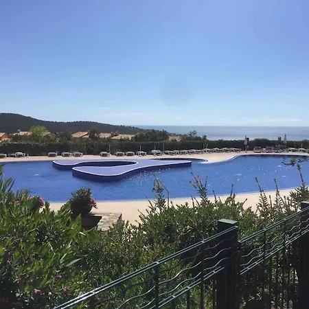 Beau 2 Pieces, Magnifique Vue Et Piscine Daire Les Issambres